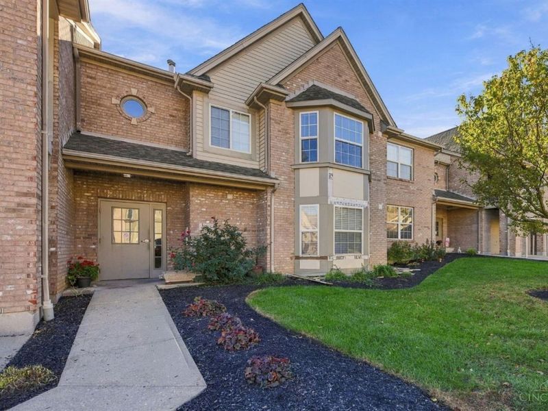 821 Neeb Road, Unit 1, Cincinnati, OH 45238 Photo 1