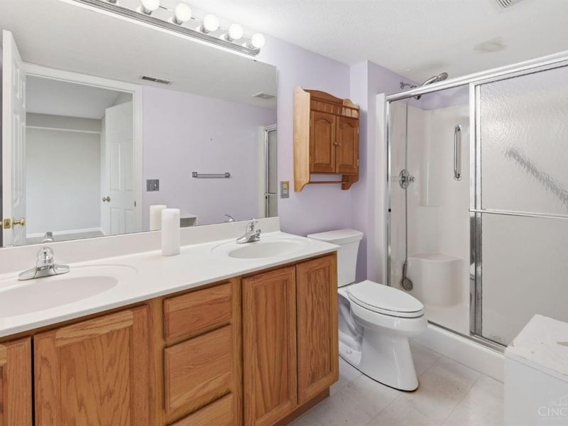 821 Neeb Road, Unit 1, Cincinnati, OH 45238 Photo 17