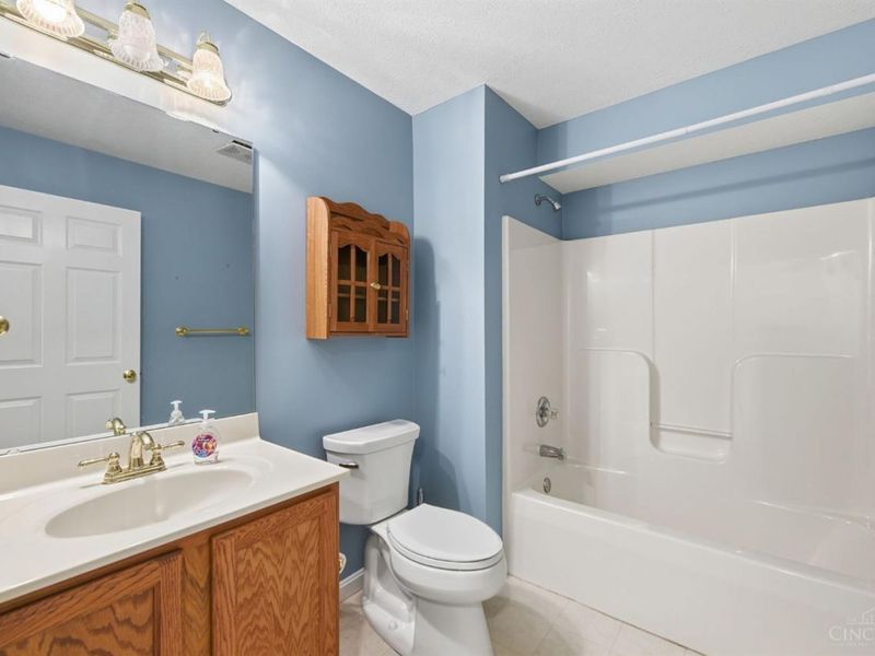 821 Neeb Road, Unit 1, Cincinnati, OH 45238 Photo 22