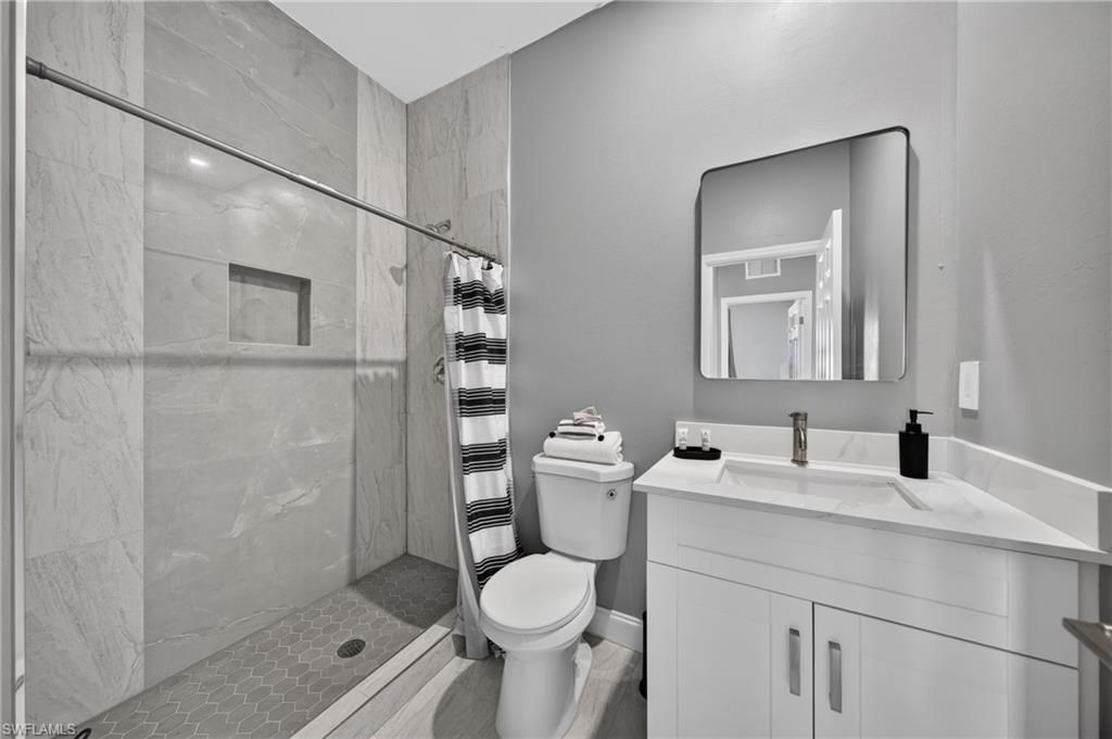 13201/203 First St, Fort Myers, FL 33905 Photo