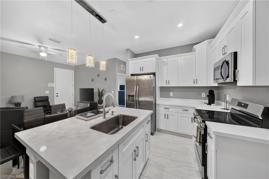 13201/203 First St, Fort Myers, FL 33905 Photo