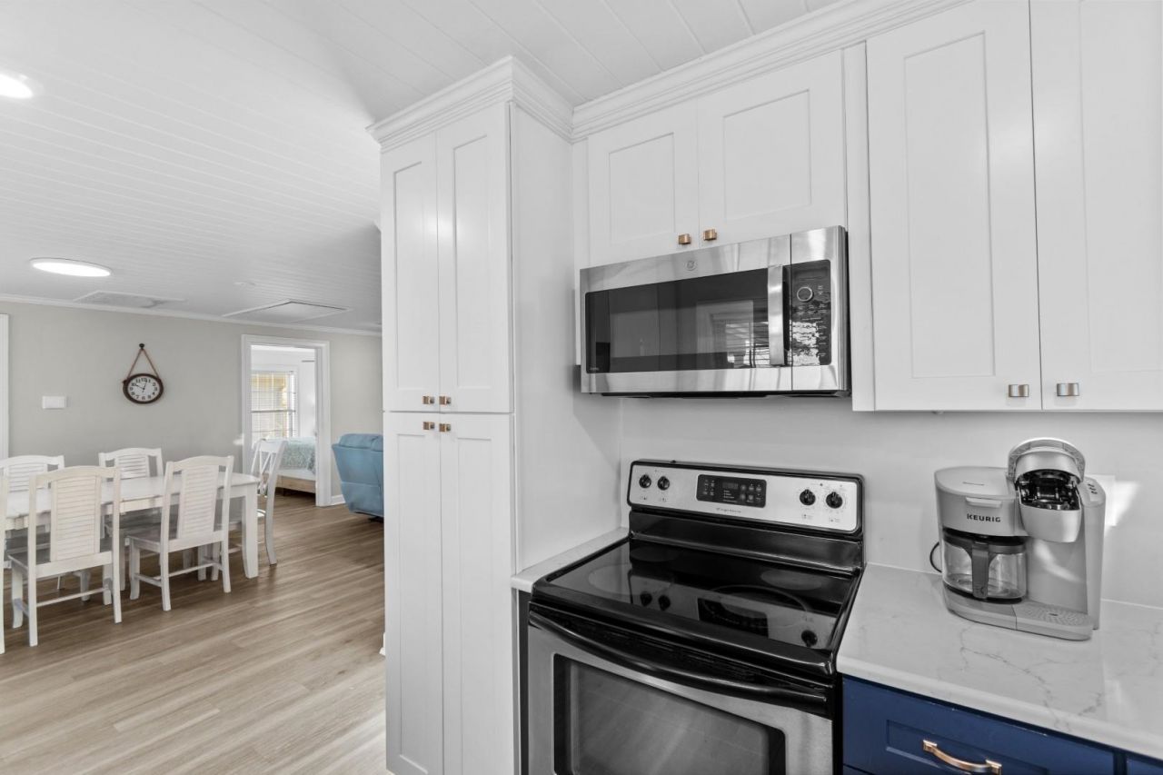 333 53rd Ave. N  Photo 16