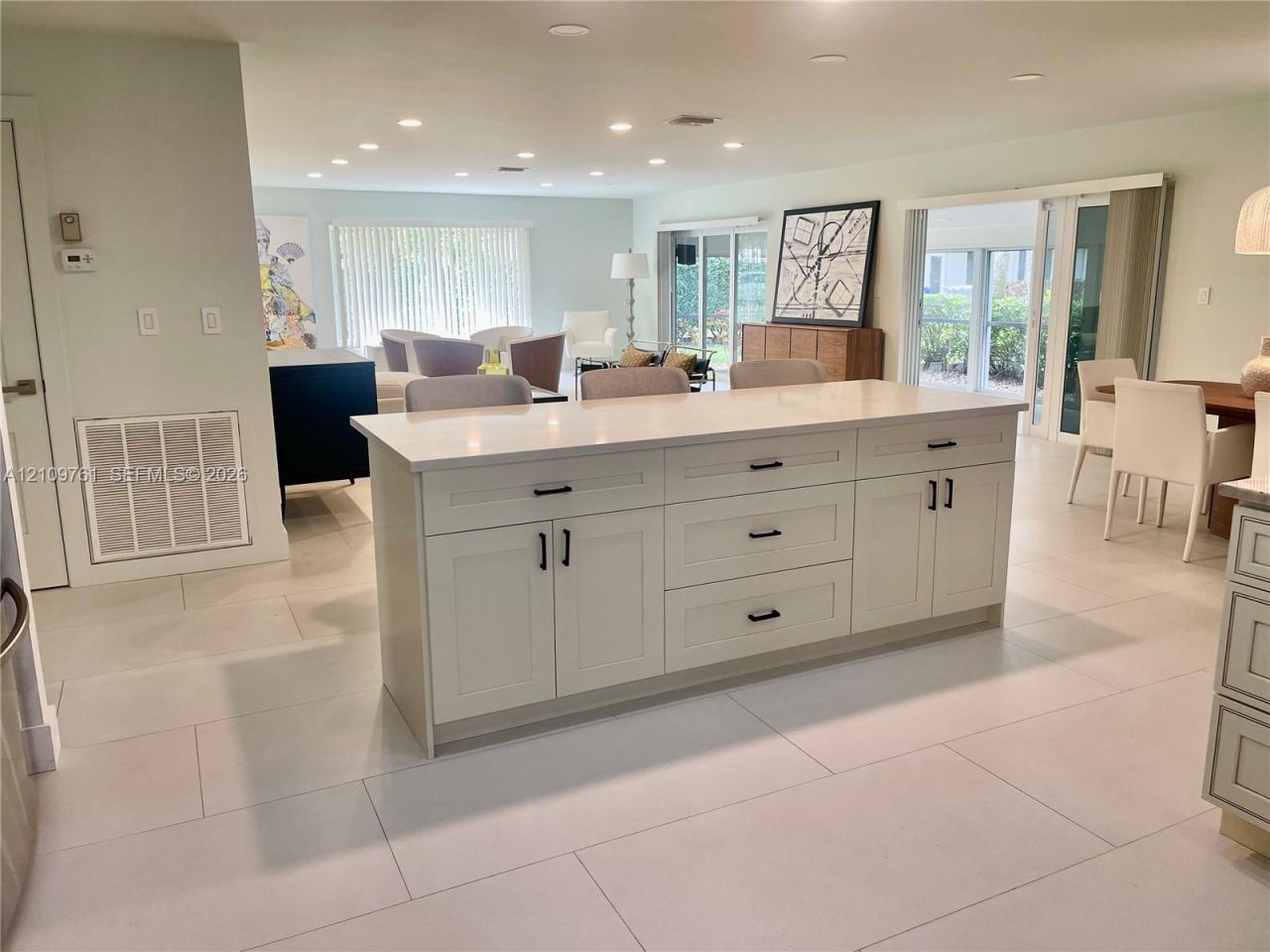 807 E Cypress Ln , Unit V-49, Pompano Beach, FL 33069 Photo