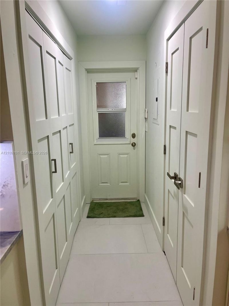 807 E Cypress Ln , Unit V-49, Pompano Beach, FL 33069 Photo