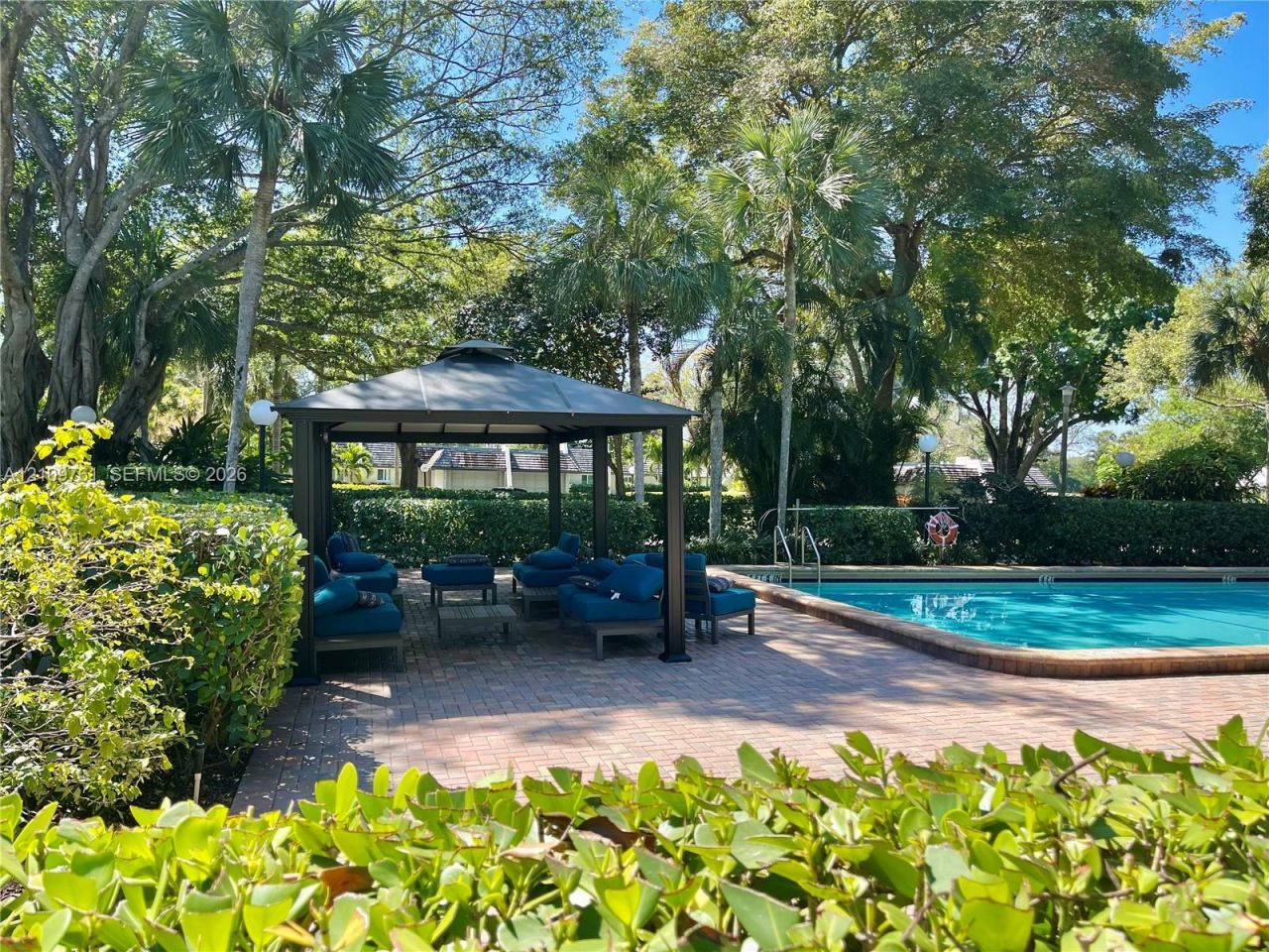 807 E Cypress Ln , Unit V-49, Pompano Beach, FL 33069 Photo