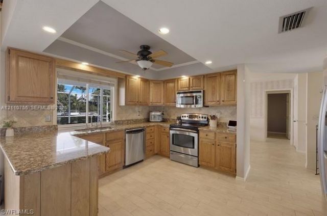 407 SW 37th St, Unit 407, Cape Coral, FL 33914 Photo