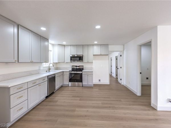 6340 Parsifal Place , Las Vegas, NV 89107