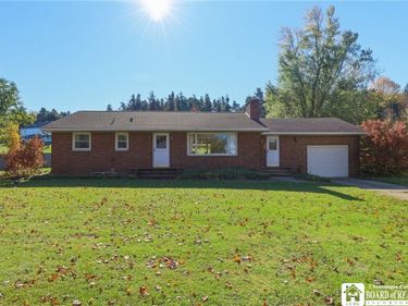 4858 N Boston Road , Hamburg, NY 14075