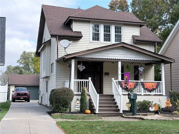 689 McKinley Parkway, Buffalo, NY 14220