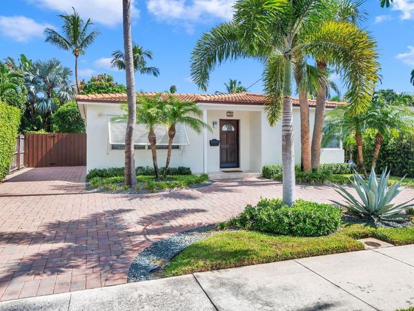 135 Edgewood Drive, West Palm Beach, FL 33405