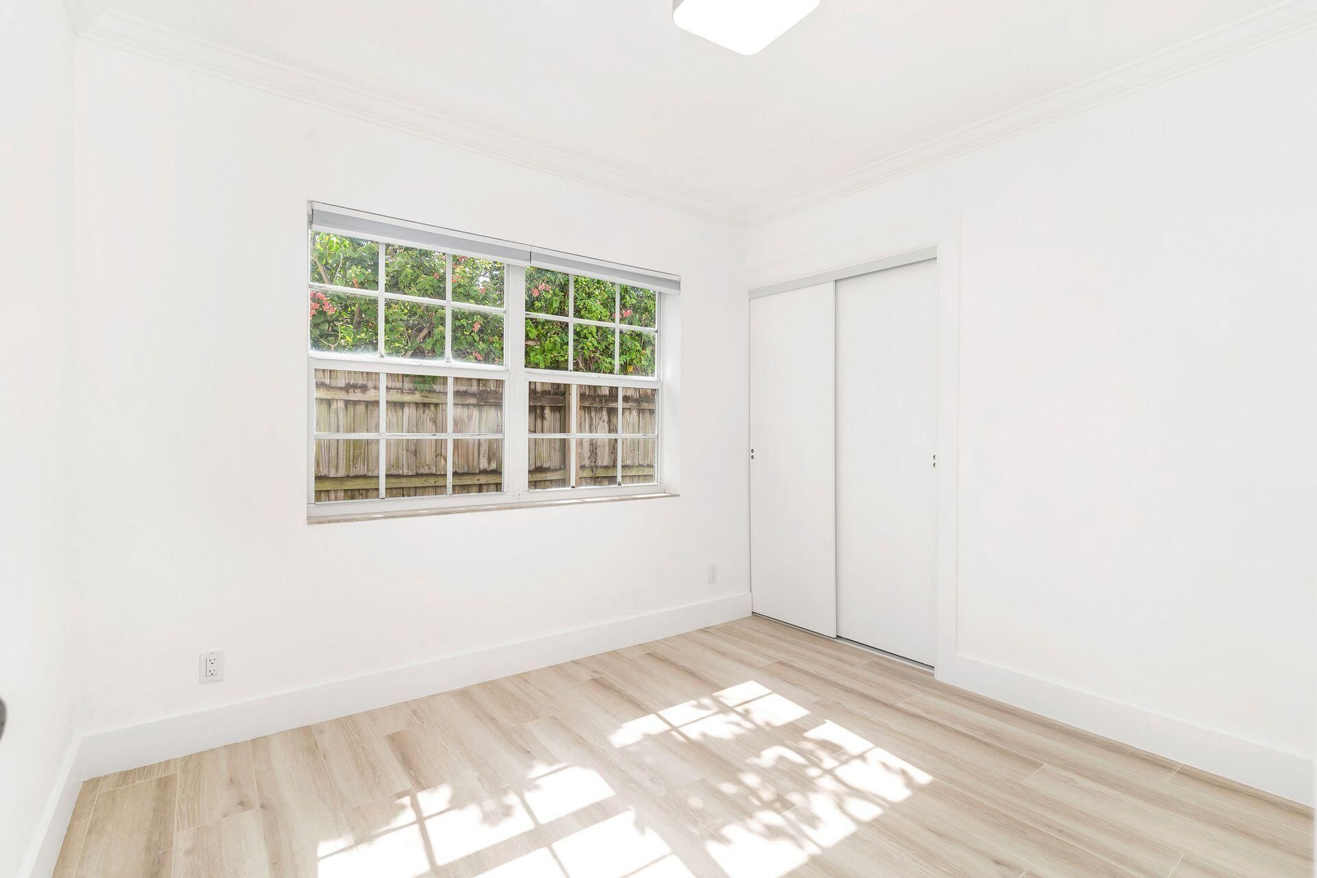 135 Edgewood Drive, West Palm Beach, FL 33405 Photo