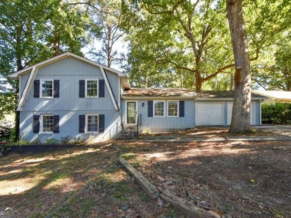 2728 Rosemont Drive, Lawrenceville, GA 30044