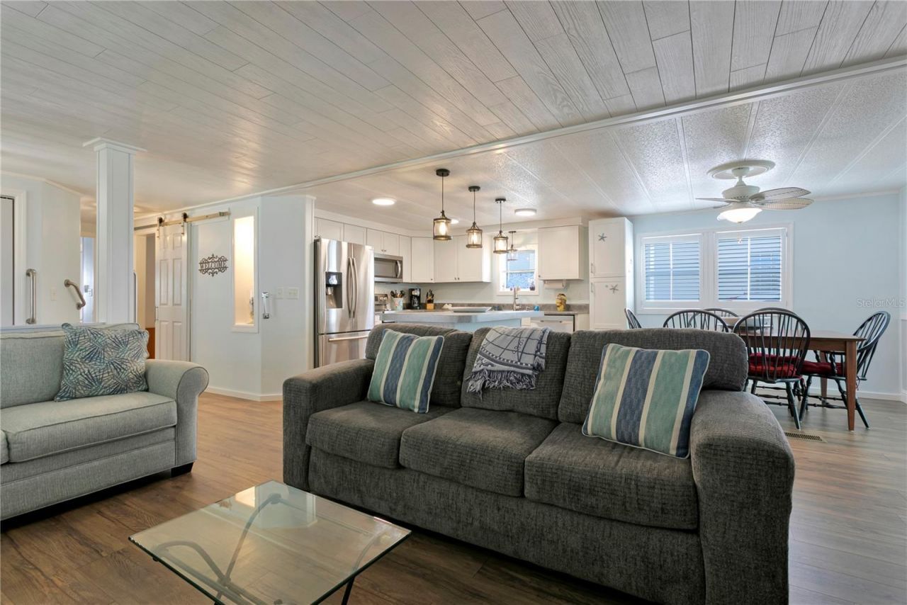 3329 Overcup Oak Terrace , Sarasota, FL 34237 Photo