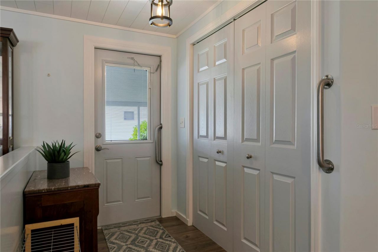3329 Overcup Oak Terrace , Sarasota, FL 34237 Photo