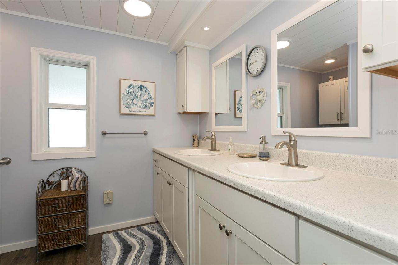 3329 Overcup Oak Terrace , Sarasota, FL 34237 Photo