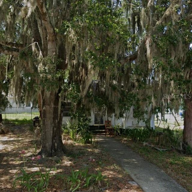 926 E Clifford Avenue , Eustis, FL 32726 Main Photo