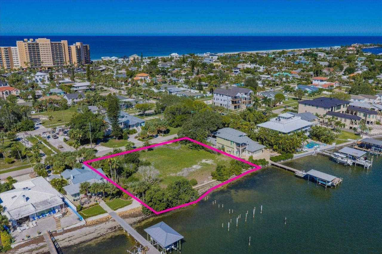 871 Bay Esplanade, Clearwater Beach, FL 33767 Photo
