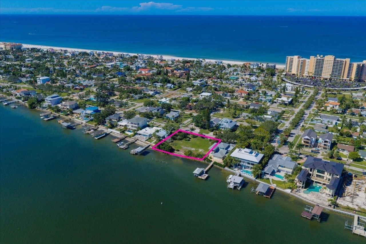 871 Bay Esplanade, Clearwater Beach, FL 33767 Photo