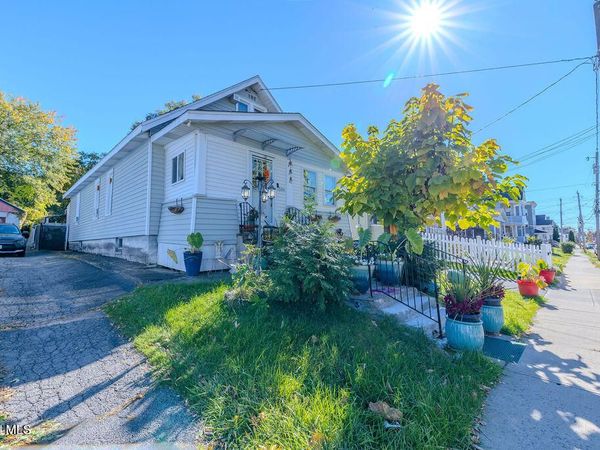 1680 Carrie Street, Schenectady, NY 12308
