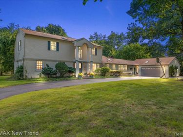 1450 Lenox Road , Bloomfield Township, Mi 48304