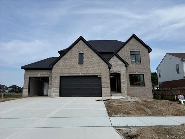 17827 Biscayne Drive , Macomb Township, Mi 48042