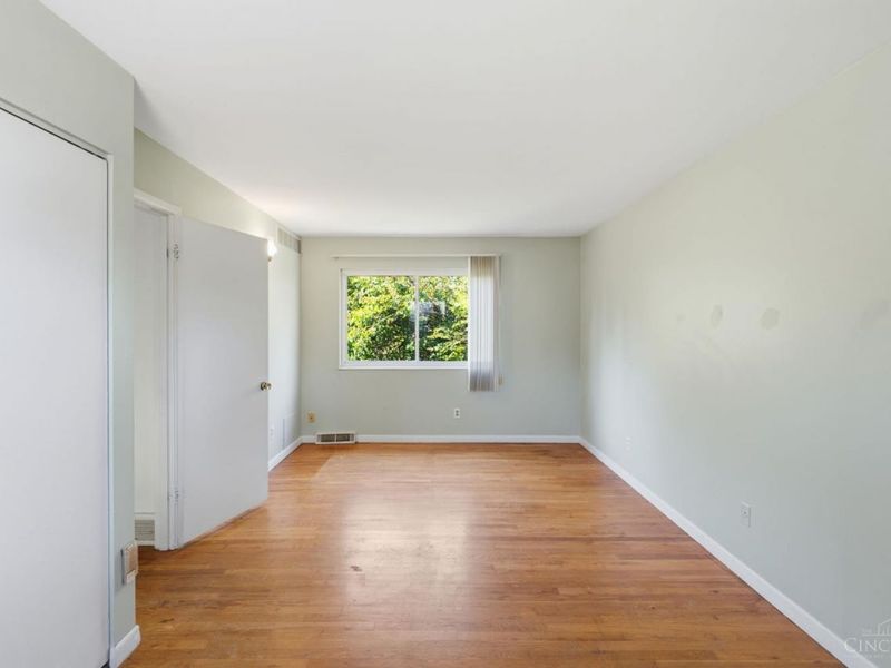 6847 Esther Lane, Cincinnati, OH 45243 Photo 8
