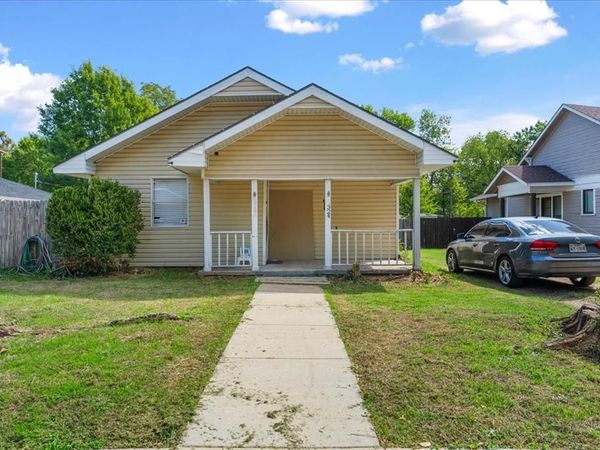 324 Cynisca Street, Waxahachie, TX 75165