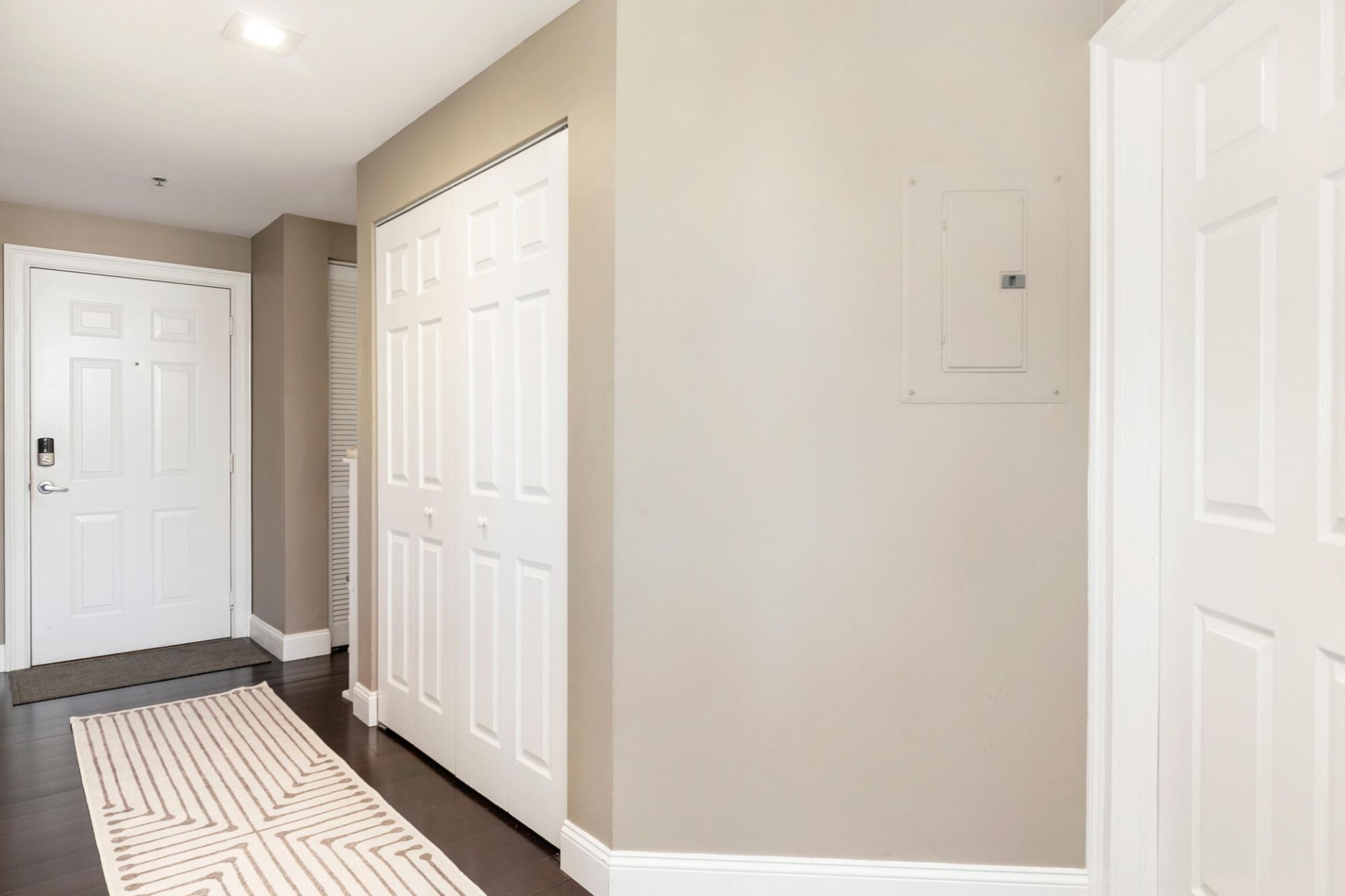616 Clearwater Park Road, Unit 412, West Palm Beach, FL 33401 Photo