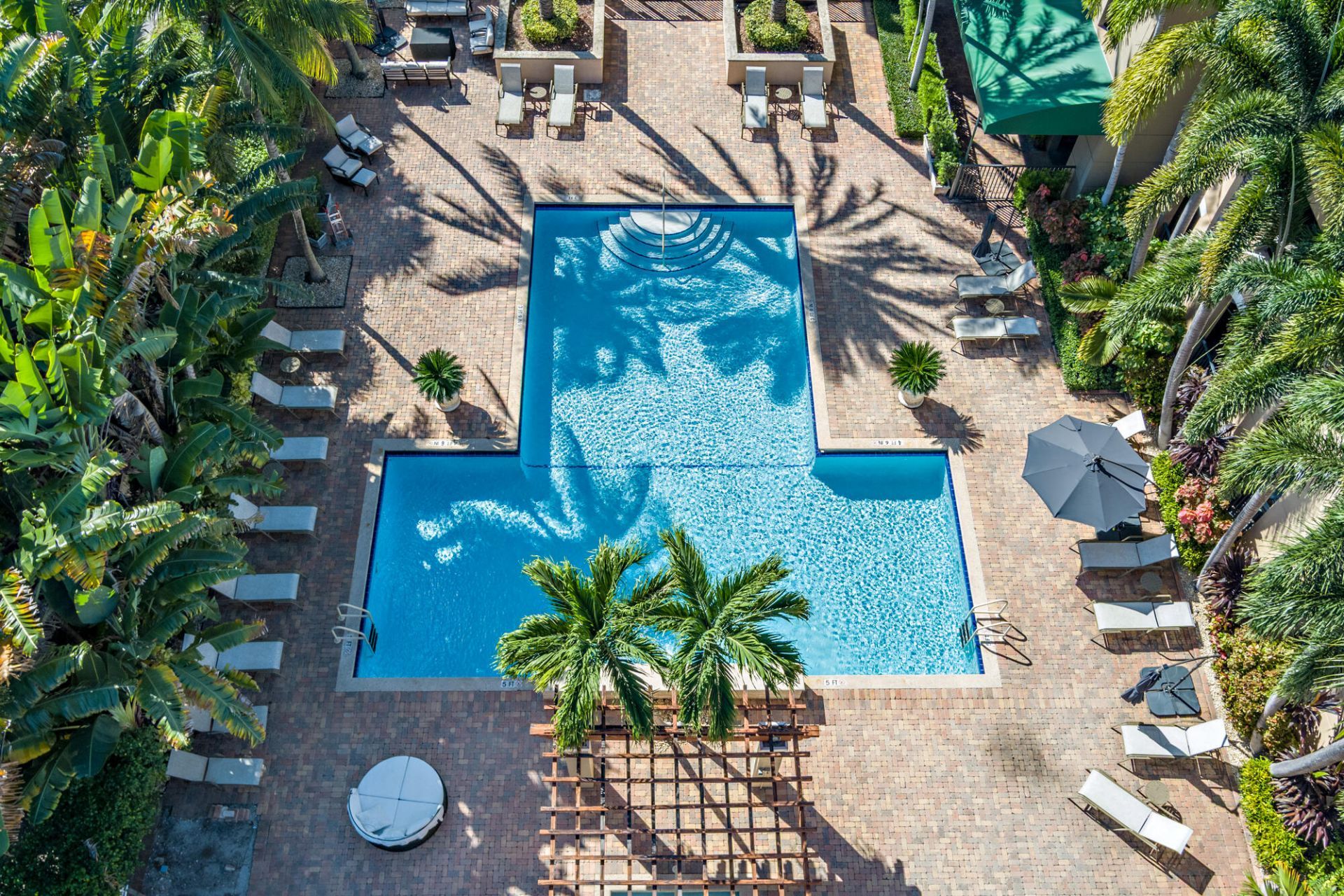 616 Clearwater Park Road, Unit 412, West Palm Beach, FL 33401 Photo