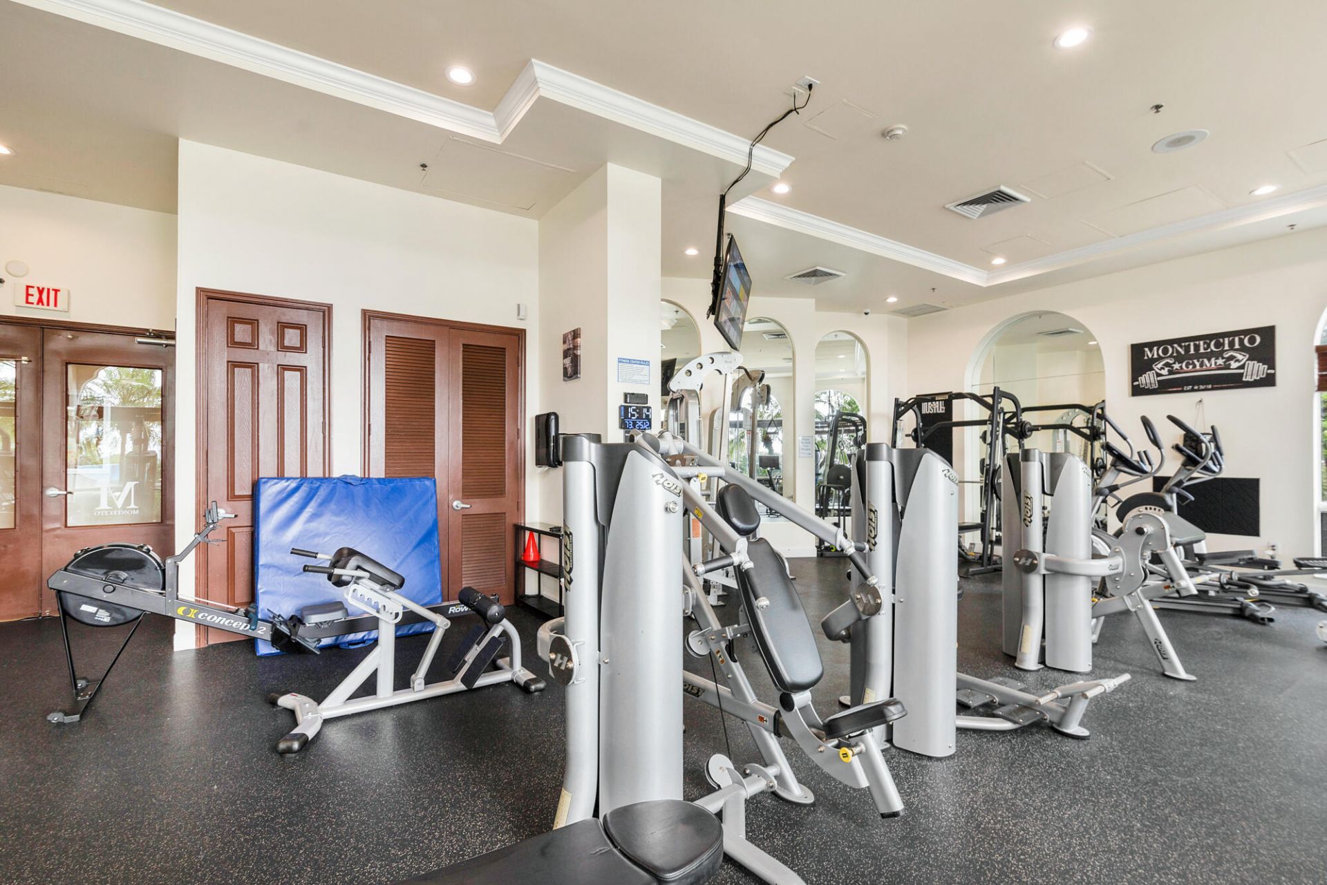 616 Clearwater Park Road, Unit 412, West Palm Beach, FL 33401 Photo