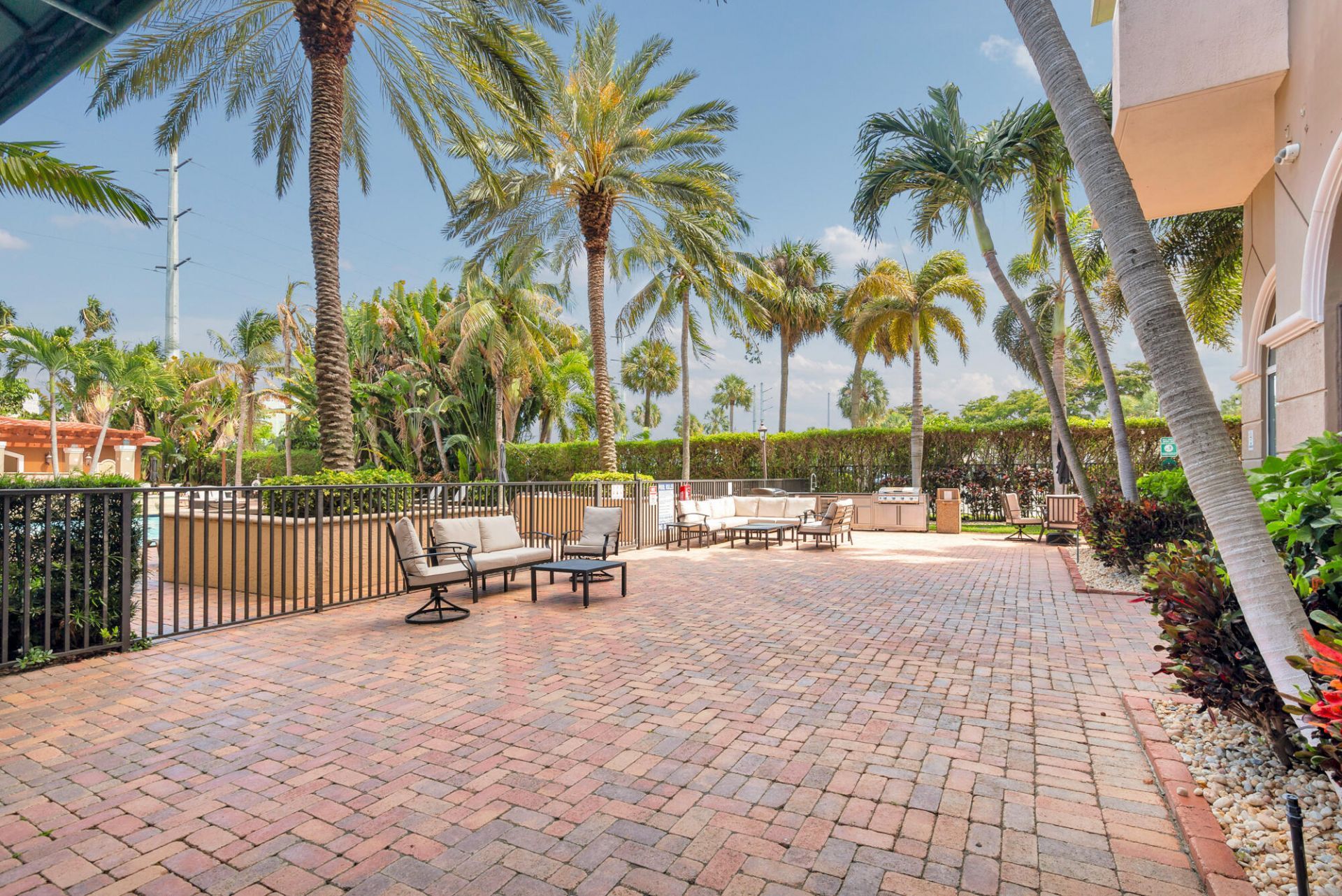 616 Clearwater Park Road, Unit 412, West Palm Beach, FL 33401 Photo