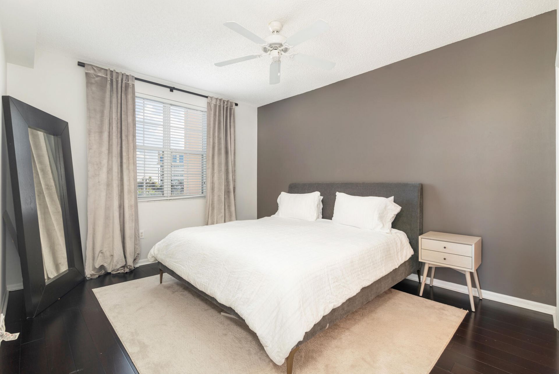 616 Clearwater Park Road, Unit 412, West Palm Beach, FL 33401 Photo