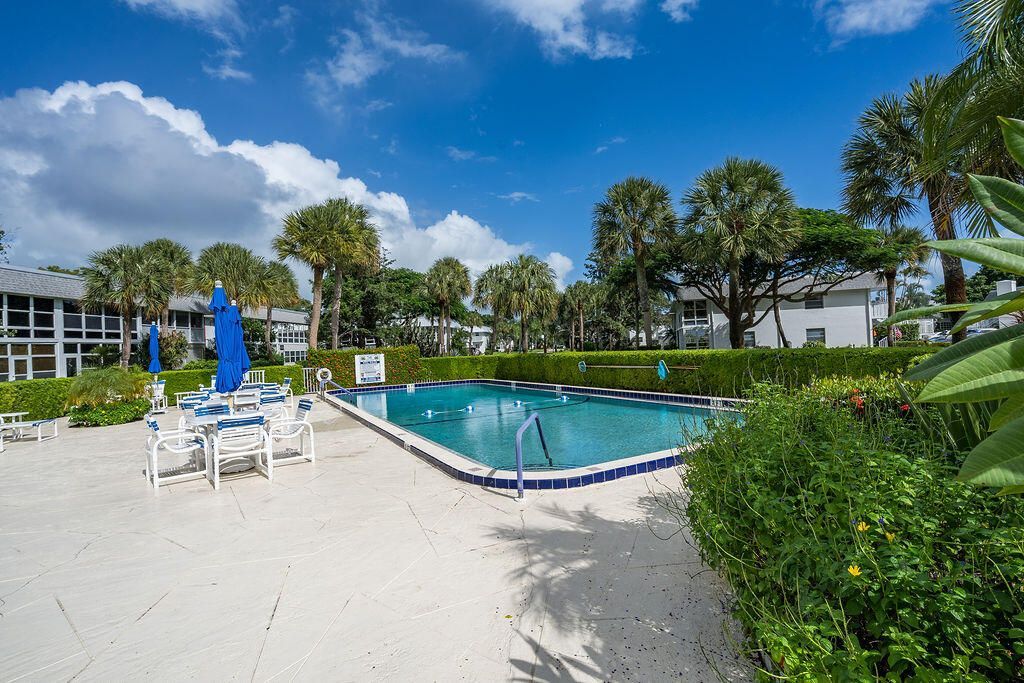 2929 SE Ocean Boulevard, Unit 121-6, Stuart, FL 34996 Photo