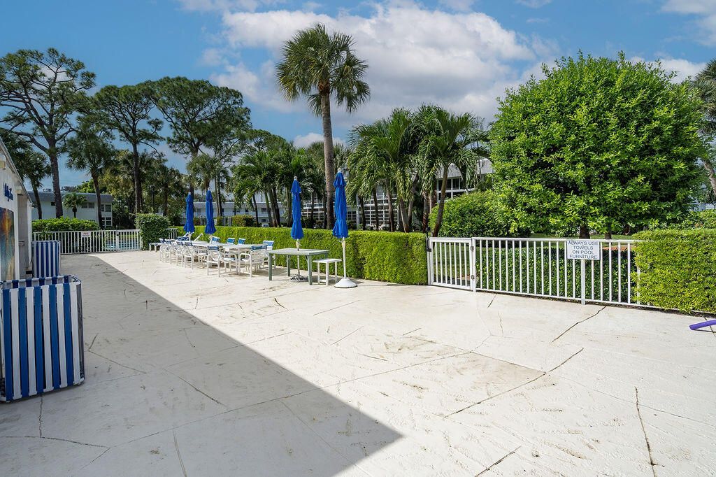 2929 SE Ocean Boulevard, Unit 121-6, Stuart, FL 34996 Photo