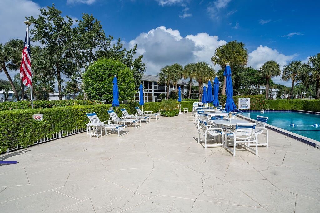 2929 SE Ocean Boulevard, Unit 121-6, Stuart, FL 34996 Photo