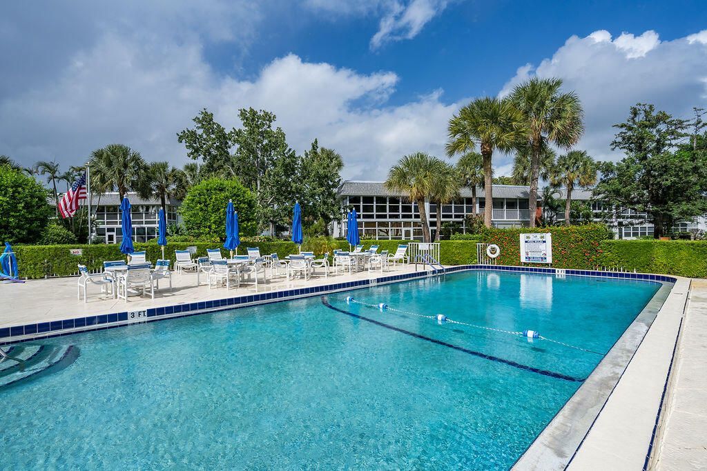 2929 SE Ocean Boulevard, Unit 121-6, Stuart, FL 34996 Photo