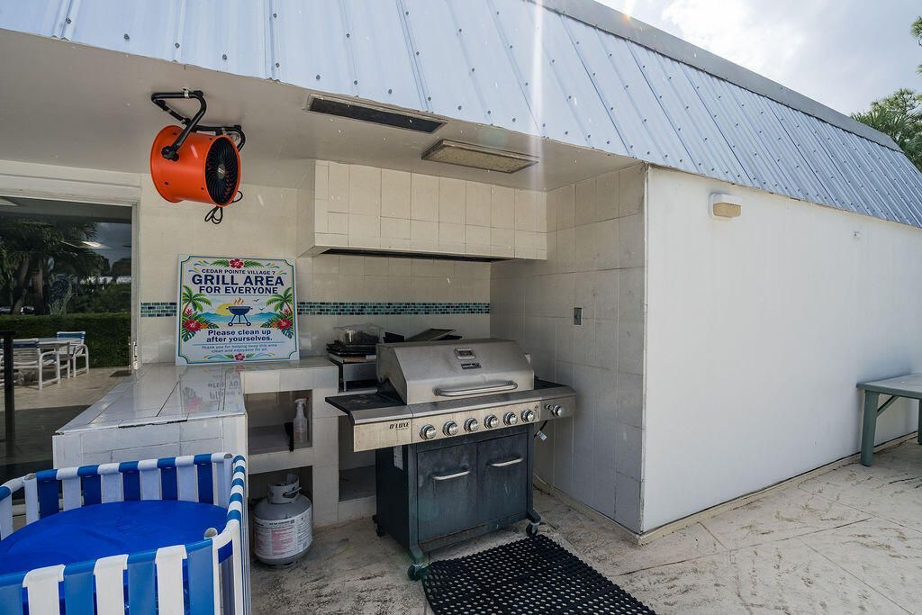 2929 SE Ocean Boulevard, Unit 121-6, Stuart, FL 34996 Photo
