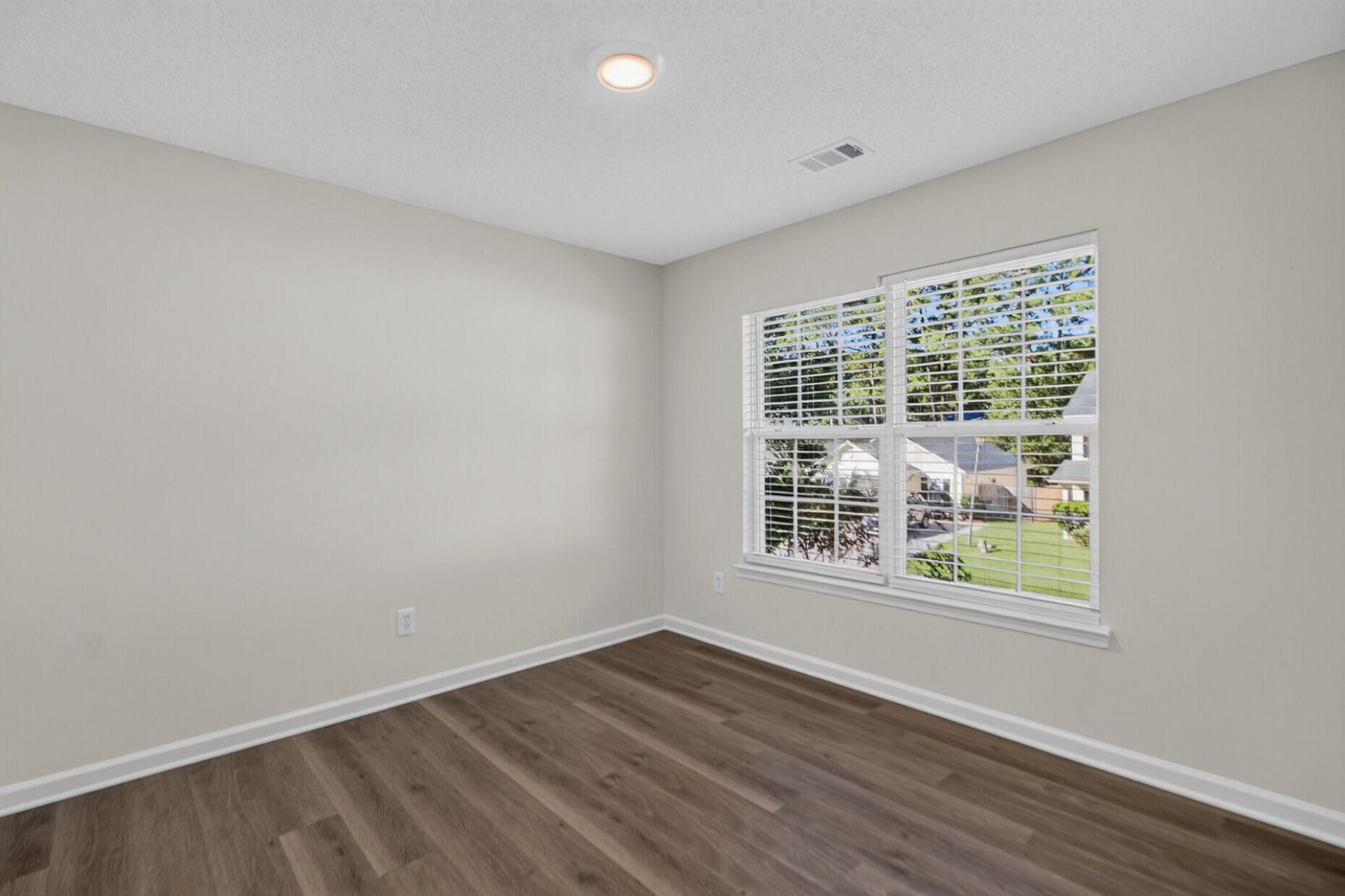 228 Trickle Drive Photo 23