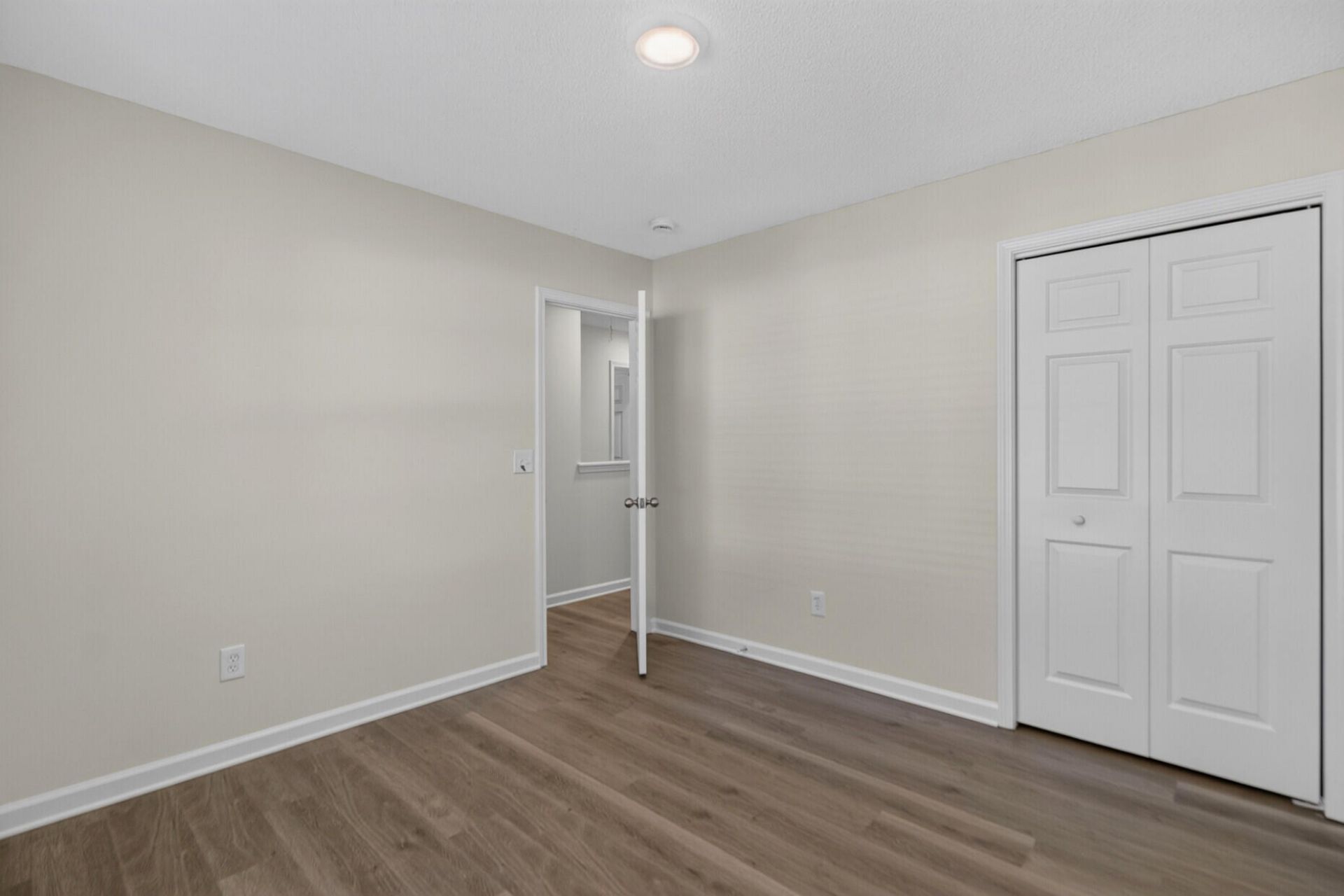 228 Trickle Drive Photo 24