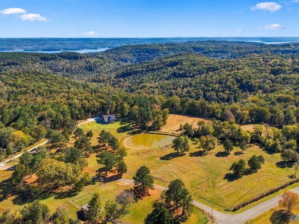 92 Dogwood Lane, Grant, AL 35747