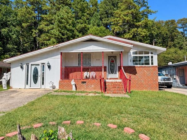 1118 Mountainbrook Drive, Gadsden, AL 35901