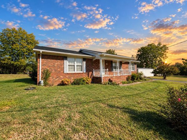 975 Simms Cove , Pulaski, TN 38478