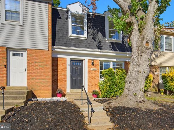 1952 MARINER LANE , WOODBRIDGE, VA 22192