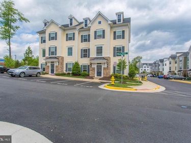 8188 FALLS GROVE DRIVE , MANASSAS, VA 20111