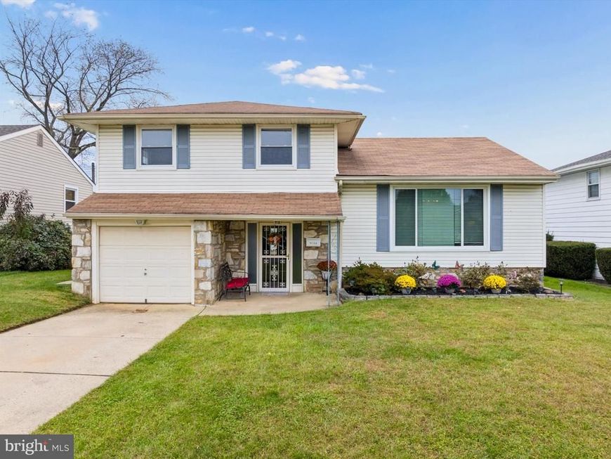 9728 Portis Road, Philadelphia, PA 19115 Main Photo