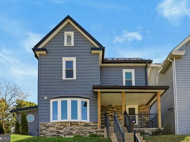 304 6TH AVENUE , BURNHAM, PA 17009