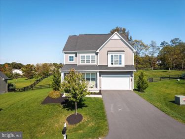 35924 PLATINUM DRIVE, ROUND HILL, VA 20141
