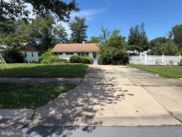 1218 BROADWOOD DRIVE , ROCKVILLE, MD 20851