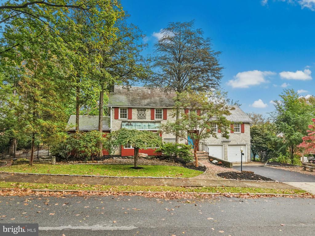 1236 MOFFITT AVENUE , BETHLEHEM, PA 18018