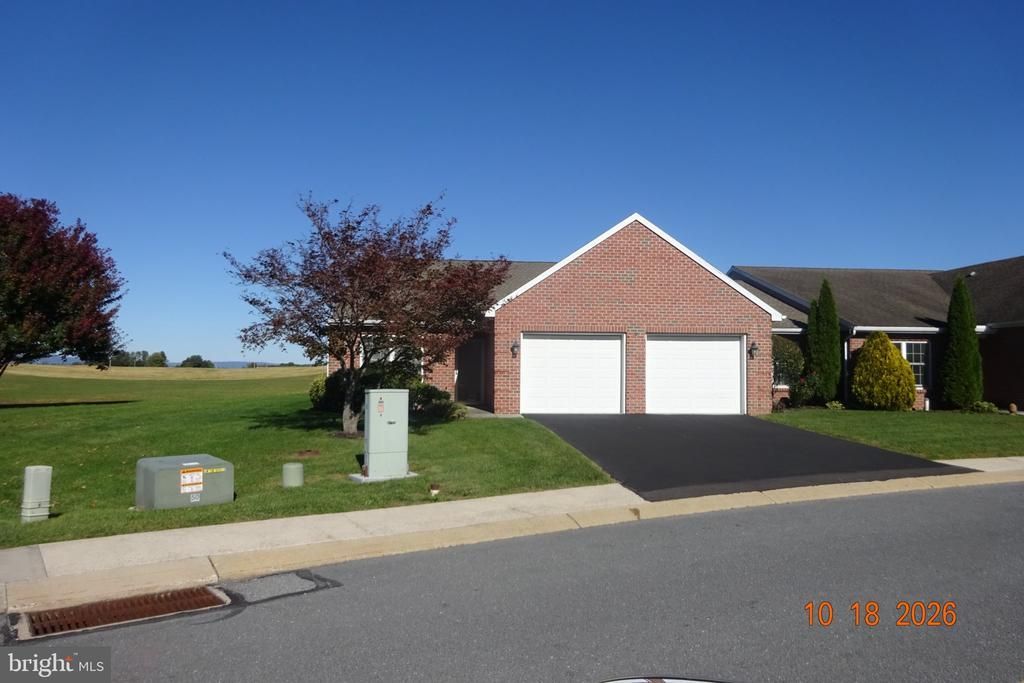 121 Blackbird Lane , Shippensburg, PA 17257 Main Photo